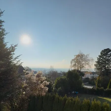 Moderne Mit Toller Aussicht アパート
